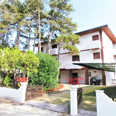 Amazing In Caorle With Communal Pool Apartamento